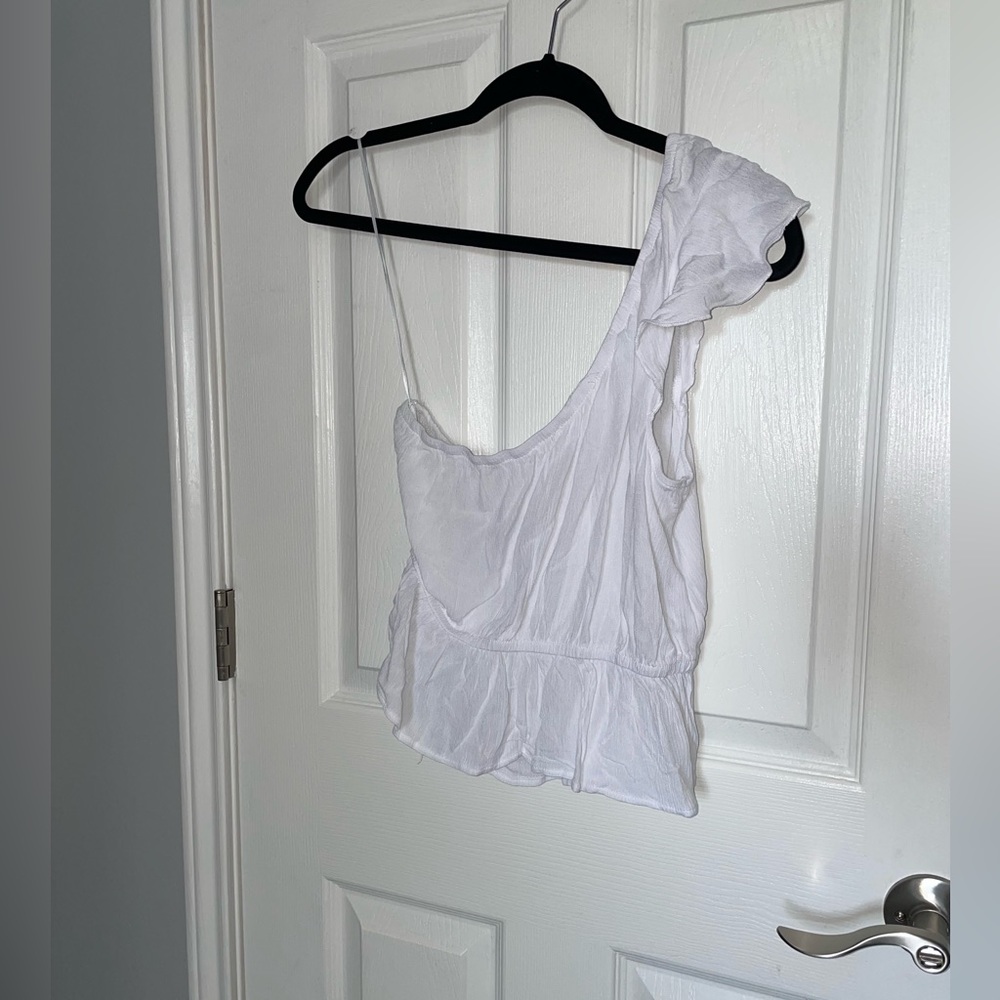 White half sleeve top